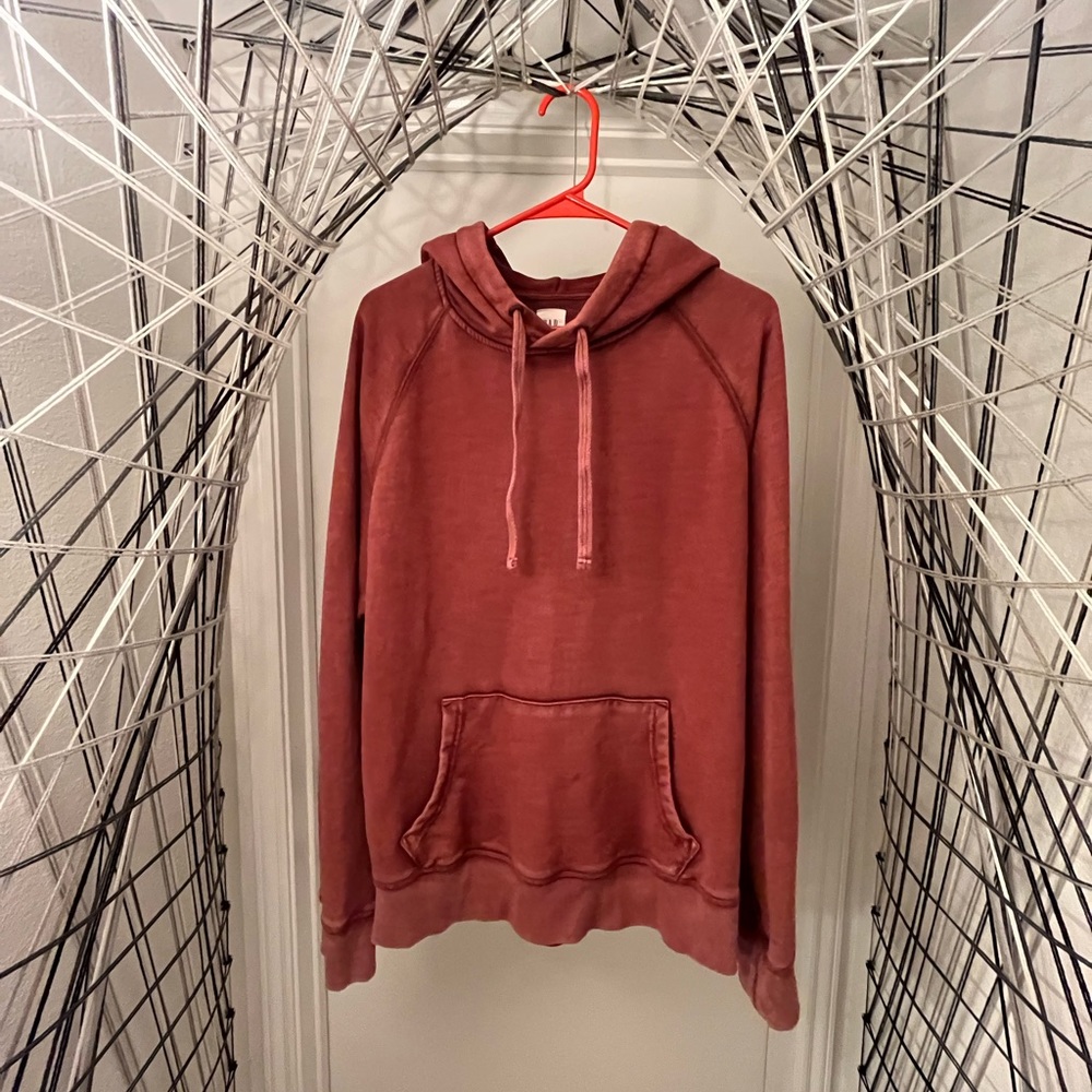 GAP 🏕 Classic Terry Hoodie | Large | Red |
